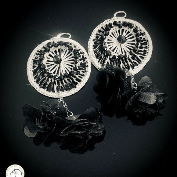 Bamboo straw raphia earrings statement large - Picture 3 of 3